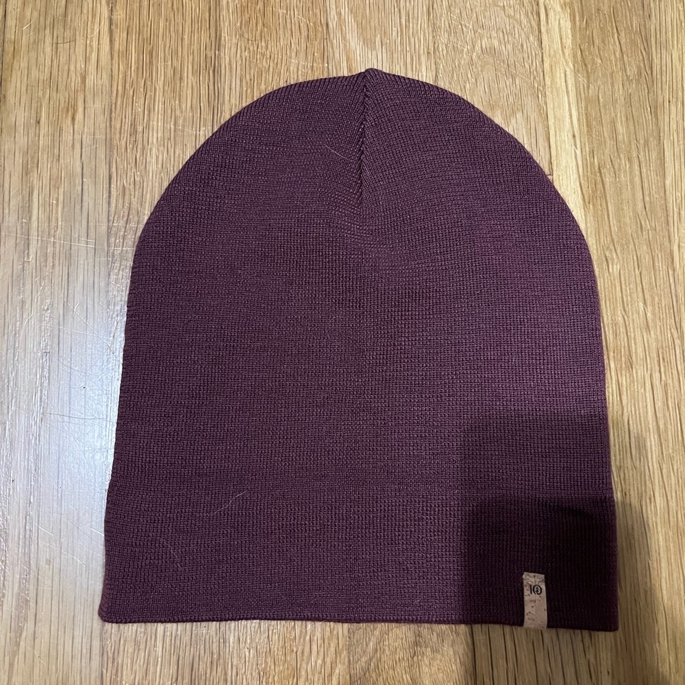tentree Burgundy Beanie